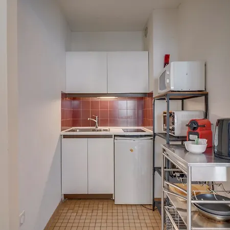 The Old School - Dans Le Triangle D'or à