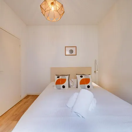 The Old School - Dans Le Triangle D'or à Bordeaux